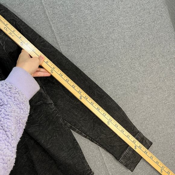 Denim & Co. Confy Knit Acid Wash Snap-Down Big Shirt Black Small - Picture 5 of 9